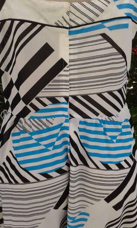 Vintage 1970s Miss Lynn Manhattan Sleeveles Summer Dress Size 16