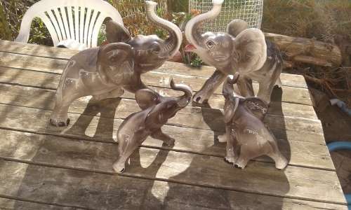Vintage Set 4 Porcelain Elephant Figurines Ornaments 2 Large 2 Medium Sized