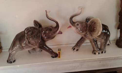 Vintage Set 4 Porcelain Elephant Figurines Ornaments 2 Large 2 Medium Sized