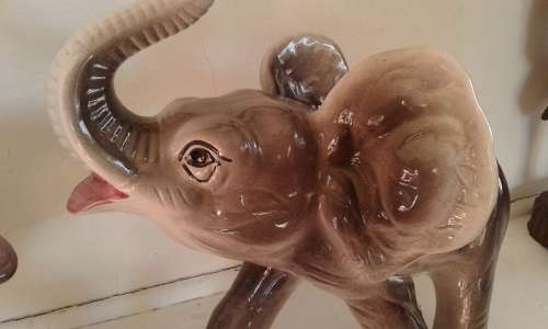 Vintage Set 4 Porcelain Elephant Figurines Ornaments 2 Large 2 Medium Sized