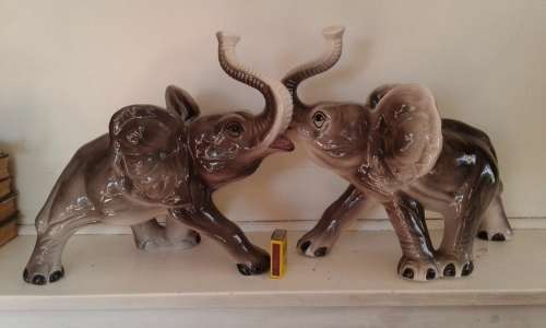 Vintage Set 4 Porcelain Elephant Figurines Ornaments 2 Large 2 Medium Sized