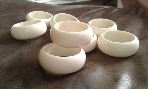 Set Of 8 Mid Century Modern White Napkin Serviette Rings 1950s