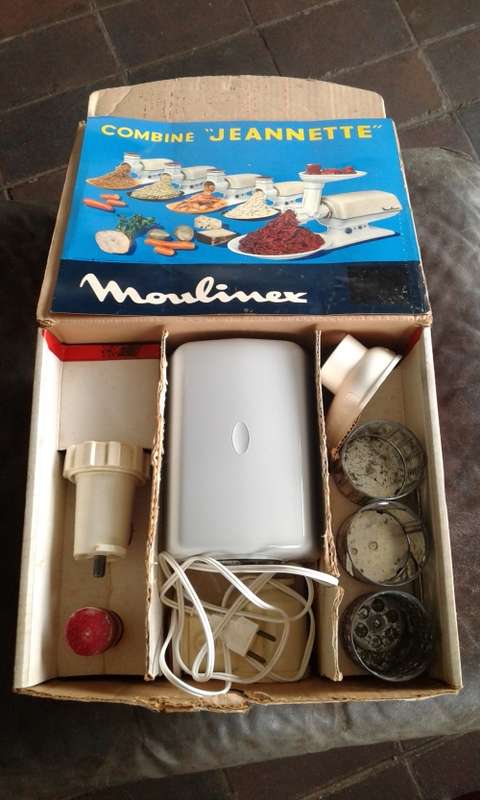 Vintage 1967 Moulinex Combine JEANNETTE Meat Grinder Salad M Made In France Complete All Accessories