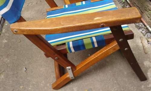 Set Of 2 Vintage Childrens Wooden Foldable Deck Canvas Chairs Mid Century Modern