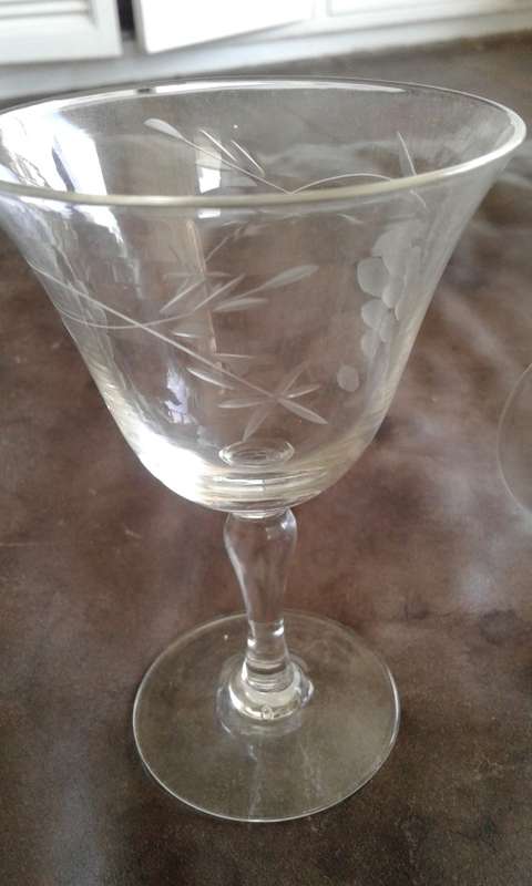 Set Of 3 Crystal Handcut Grape Bouquet Liquor Glasses