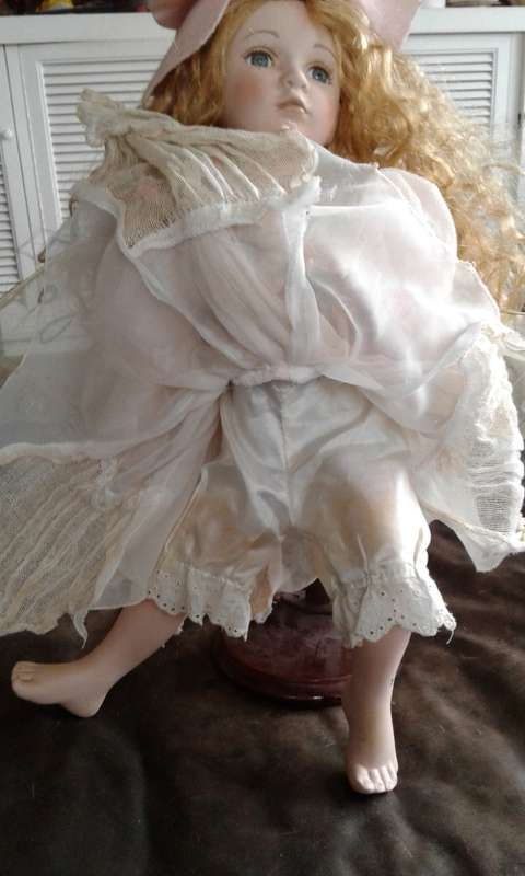 Vintage Large Beautiful Porcelain Fairy Doll With Wings And Stand 45cm