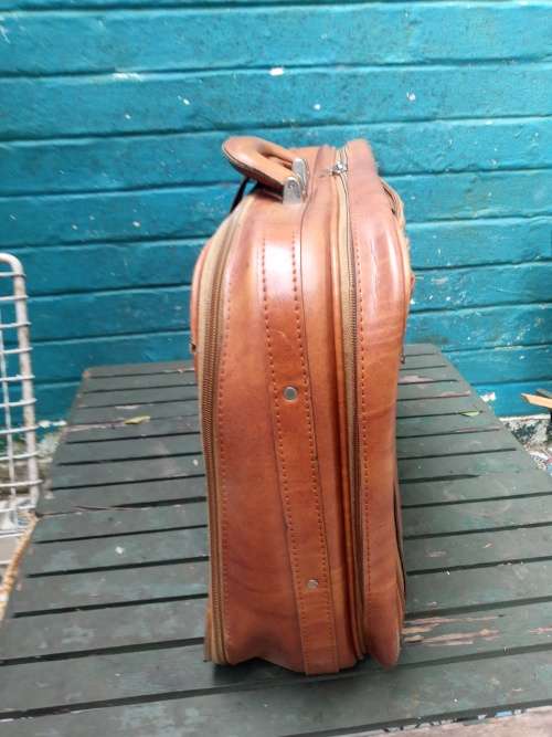Fantastic Vintage Brown Vinyl SAL/SAA Pilot`s Cabin Luggage Bag