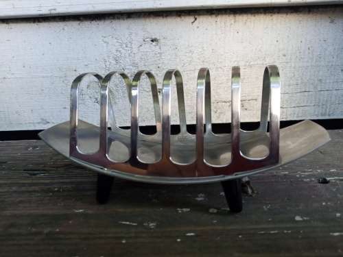 Vintage MCM Aloe Stainless Steel Toast Rack With Bakelite Feet Mid Century Modern Excellent conditio