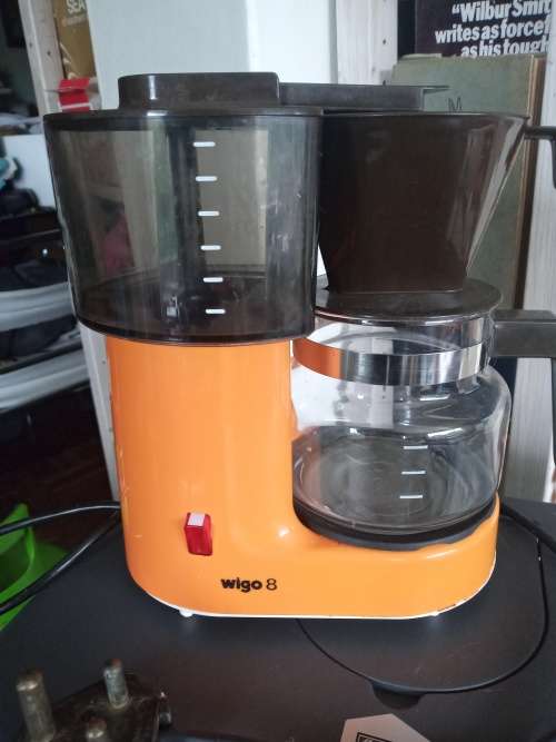 Vintage Wigo 8 Small Compact MCM Coffee Maker In Classic Brown Orange Retro Colors