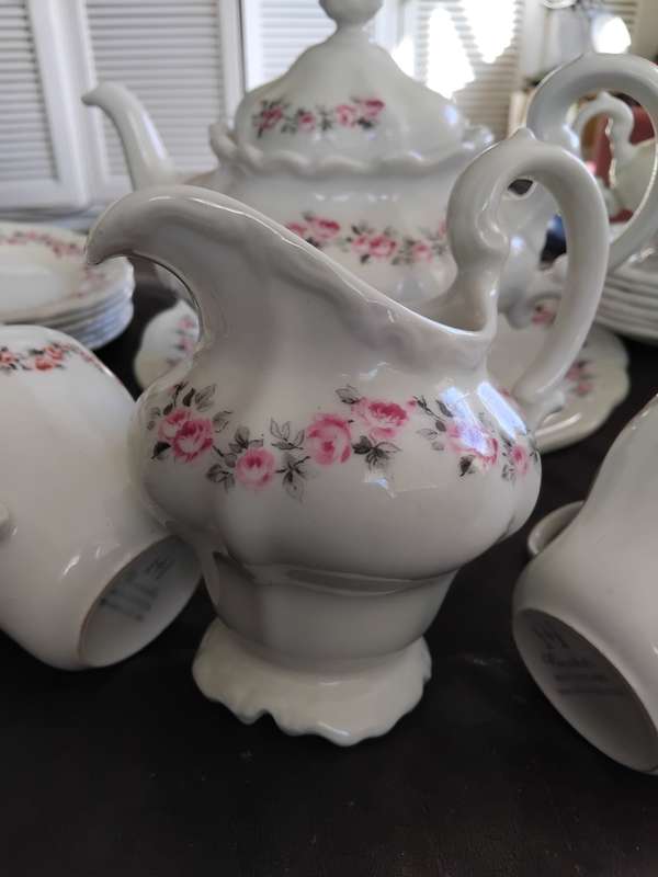 Beautiful Huguenot Constantia Coffee Tea Set Pink Rose Pattern 22 Pieces