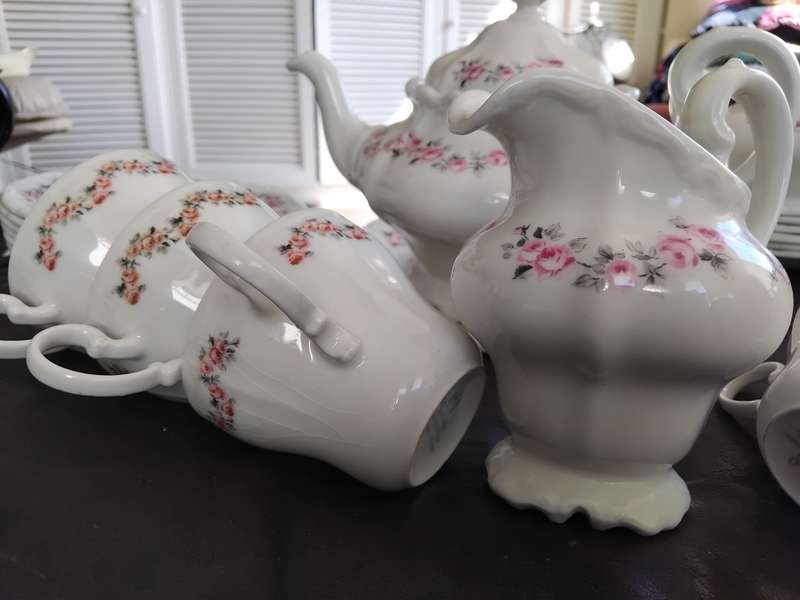 Beautiful Huguenot Constantia Coffee Tea Set Pink Rose Pattern 22 Pieces
