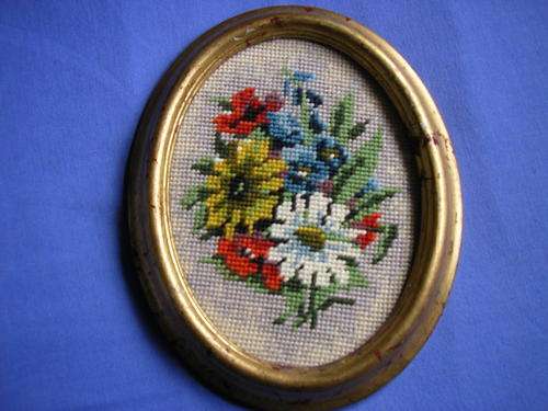LOVELY OLD FLOWER TAPESTRY PICTURE IN GOLDEN PERIOD FRAME
