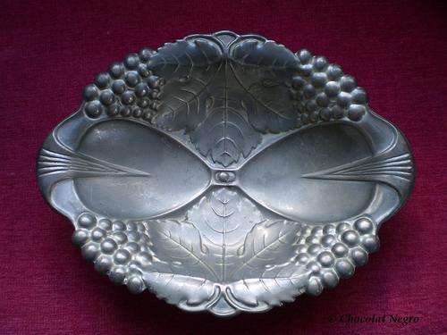 Beautiful old pewter bowl with Art Nouveau motif showing grapes and leaves, very bohemian