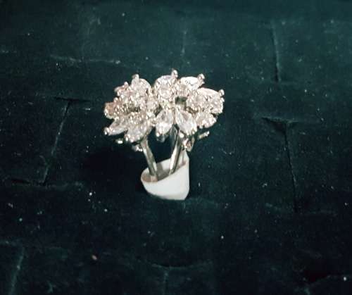 2.8 CT White Sapphire Flower Cluster Engagement ring