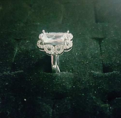 ***Beautiful White Sapphire Square Mask Silver Ring***