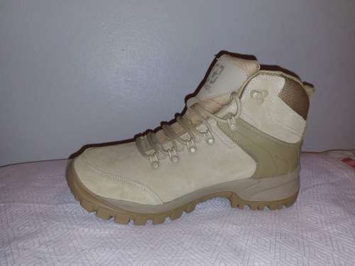 JEEP GENUINE LEATHER WATERPROOF MENS (SIZE 10) BOOTS (BRAND NEW)