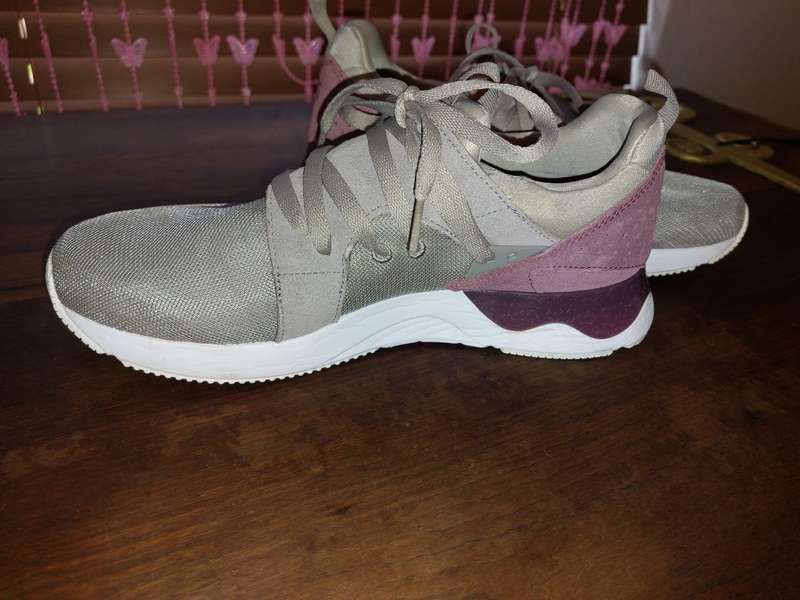Asics Gel-Lyte V Sanze Size 7 Running Shoes
