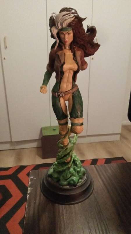 3d Printed Rogue Statue, separated from base, loose arm