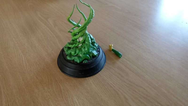3d Printed Rogue Statue, separated from base, loose arm
