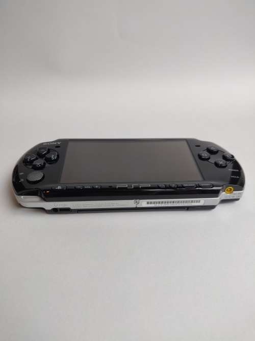 PSP-3004 CIB (Mint Condition) and Games