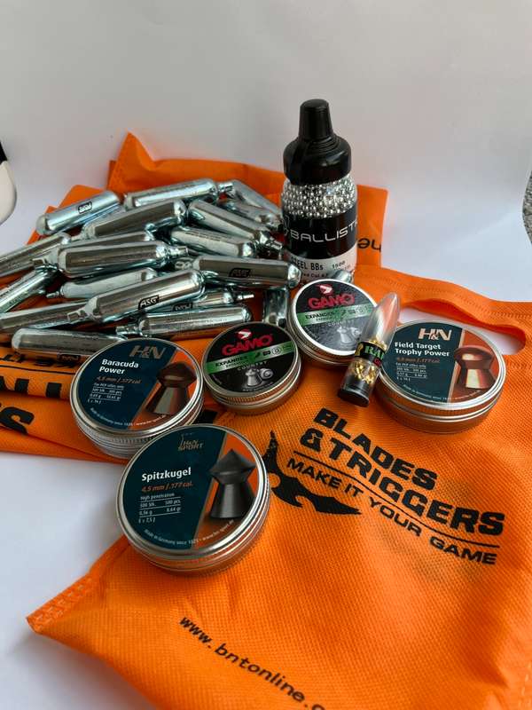Air Gun Pellets (4.5mm) & CO2 Cartridges