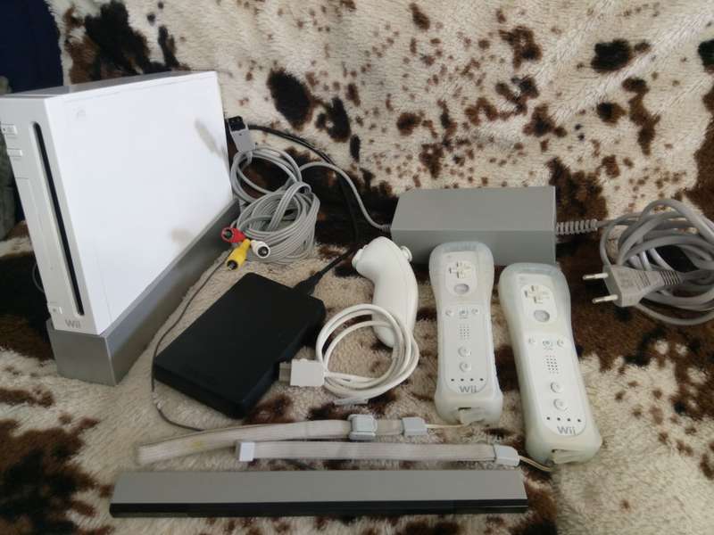 Wii Console with 1TB Harddrive and 250 Games