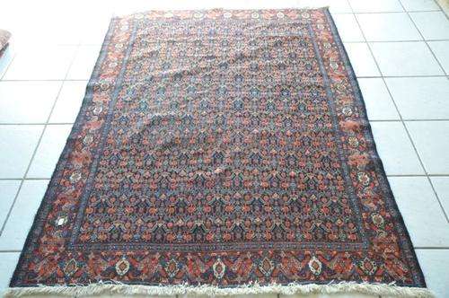 STUNNING PERSIAN HANDMADE CARPET 138X190 IN GREAT CONDITION-AMAZING!!!