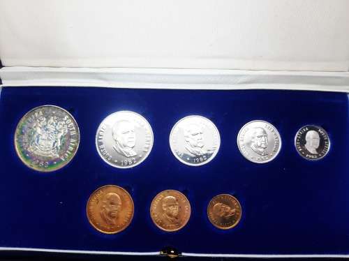 1982 Short Proof Set