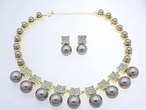 CRYSTAL STONE INLAYS WITH (SIM) DARK CHAMPAIGNE COLOR PEARLS NECKLACE SET