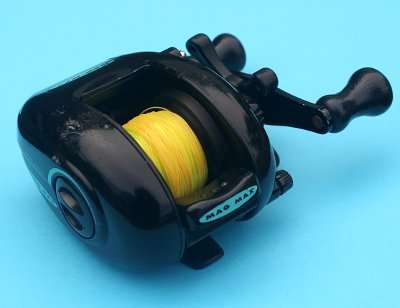 MagMax Baitcaster Reel
