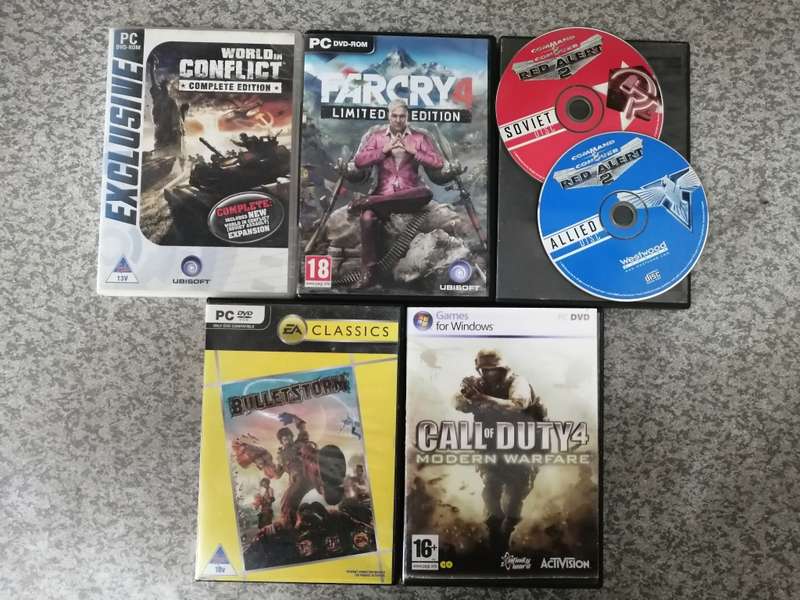 BUNDLE of 64 pc games.