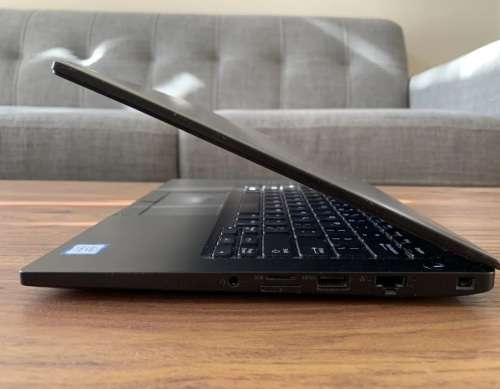 Dell latitude 7290 i5- 8350u ,256gb ssd 8 gig ram