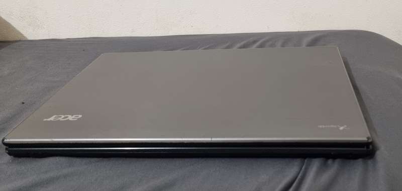 Acer travelmate 5760 i5, 8 gig ram 500gb hd