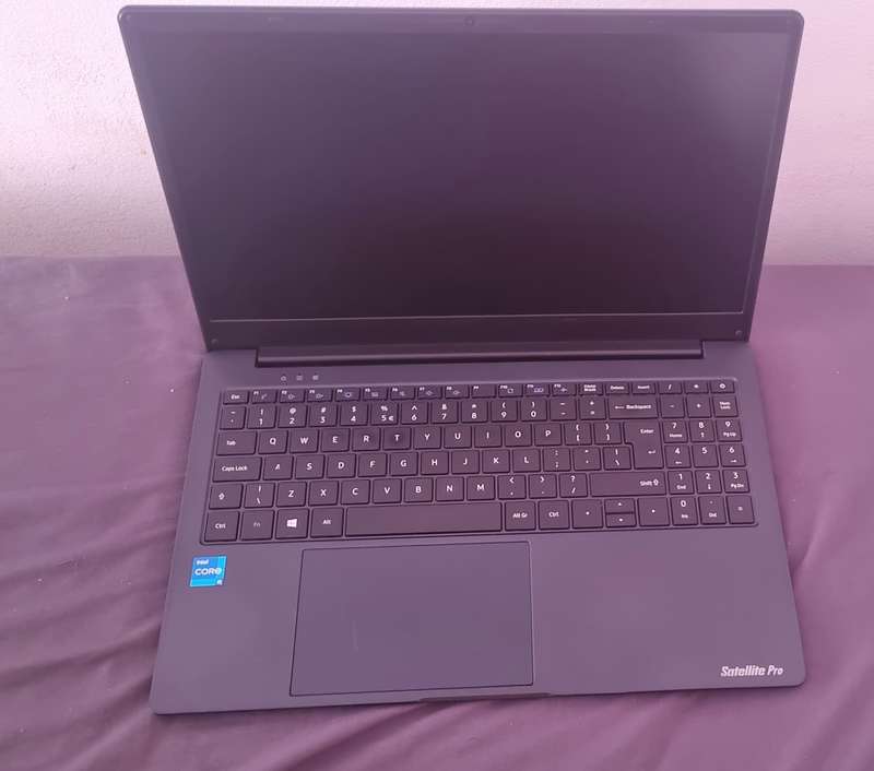 Toshiba dynabook i5 11th Gen, 512 gb ssd, 16gb ram