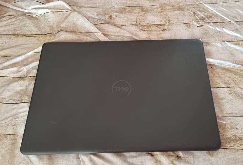 10th gen Dell vostro 3501, 16gb ram, 1tbb hdd