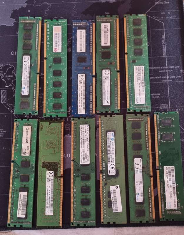 Lot of 4 Gb ddr3 and ddr4 pc ram