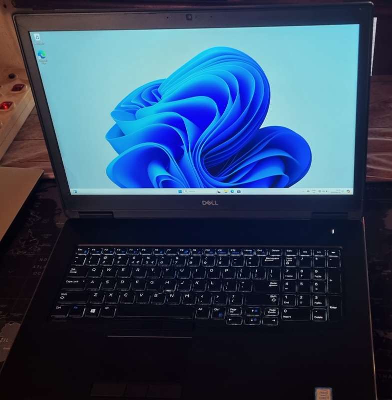 BEAST SPEC 17 Dell precision 7730 i7-8750H,8gb dedicated quadro p4200 gpu, 56Gb ram, 512 nvme ssd