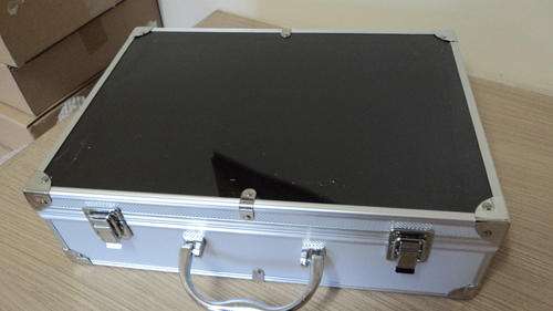 12 Slot Silver Alluminium Watch/Jewellery Case(See Thru Glass)