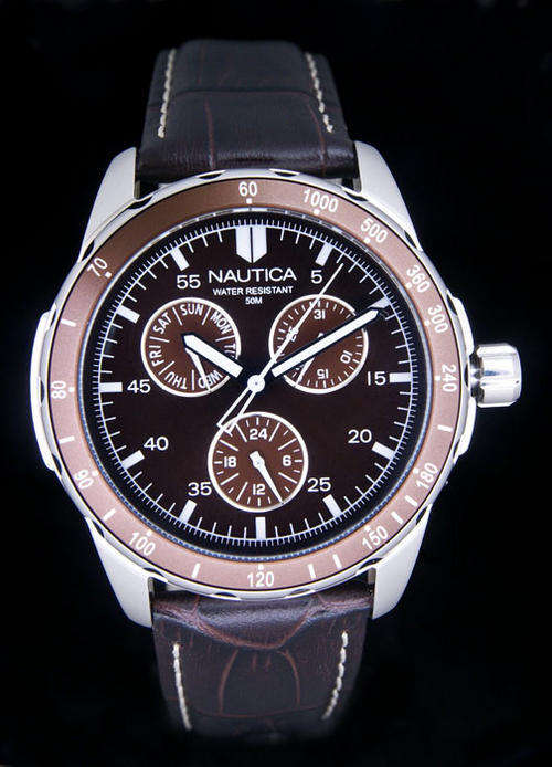 NEW 2011 Nautica Windseeker Multi-Function Gents Watch**NEW ARRIVAL*