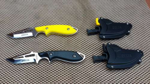 Delta Mini Max carry-on knife. Black or Yellow.