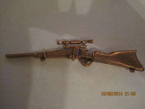 **COPPER HUNTING RIFLE**MEMROBILIA**