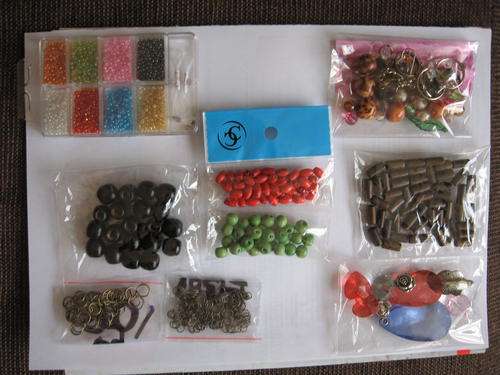 GREAT VARIETY Beads and Findings!! +-1418pieces!!!