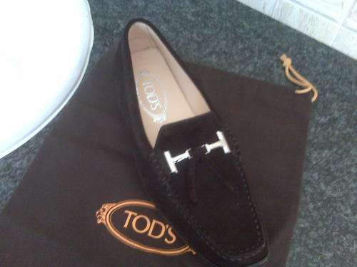 WOMEN TODS MOCASSINS BROWN SUEDE SIZE 39 USED