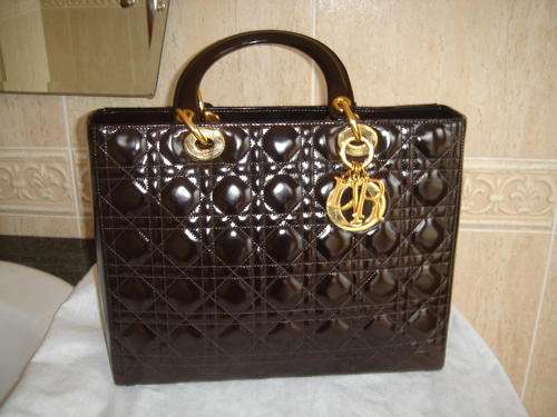 100% AUTHENTIC LADY DIOR HANDBAG, IN BROWN VERNIS- EXCELLENT CONDITION