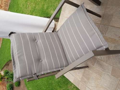 Allie Brown Alimimium Outdoor Patio Set - 8 seater, cushions, umbrella