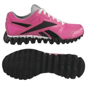 ORIGINAL LADIES REEBOK ZINANO FLY II ( SIZE 6 S.A)