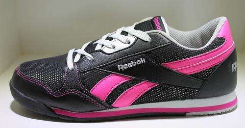 LADIES ORIGINAL REEBOK RETRO RUSH SNEAKERS (SIZE 5 S.A)