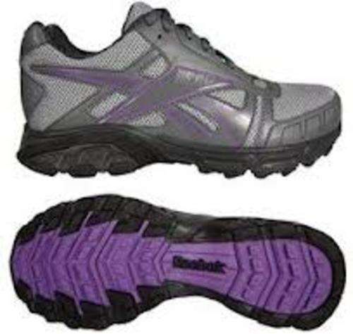 LADIES ORIGINAL REEBOK TRAIL DIRT CUTTER  (SIZE 4.5 S.A)