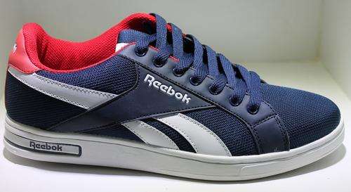 MENS ORIGINAL REEBOK ROYAL BADGE (SIZE 6 S.A)