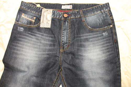 MENS DIESEL JEANS STRAIGHT CUT 38W / 34L